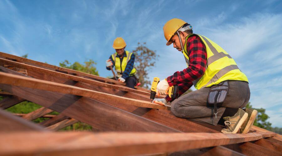 Professional Flat Roofing Installation services in Alanson, MI